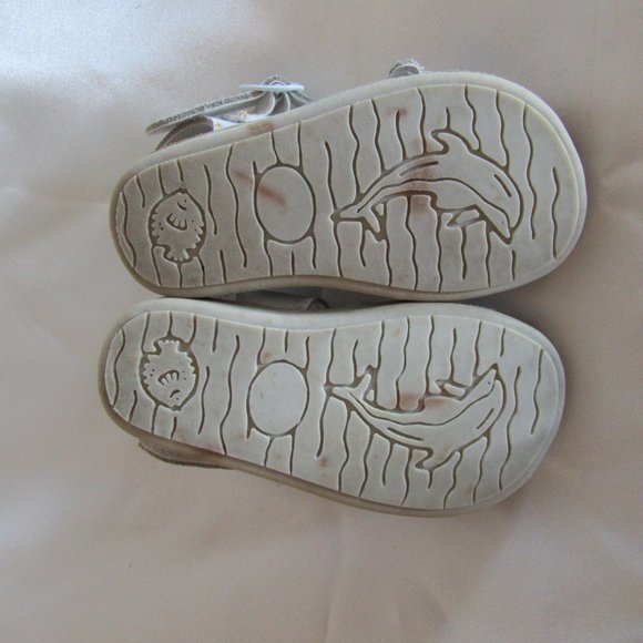 Toodler Sandals Colors & Co Size 6- Bundle - 2 Items For $15.00 - Picture 2 of 6